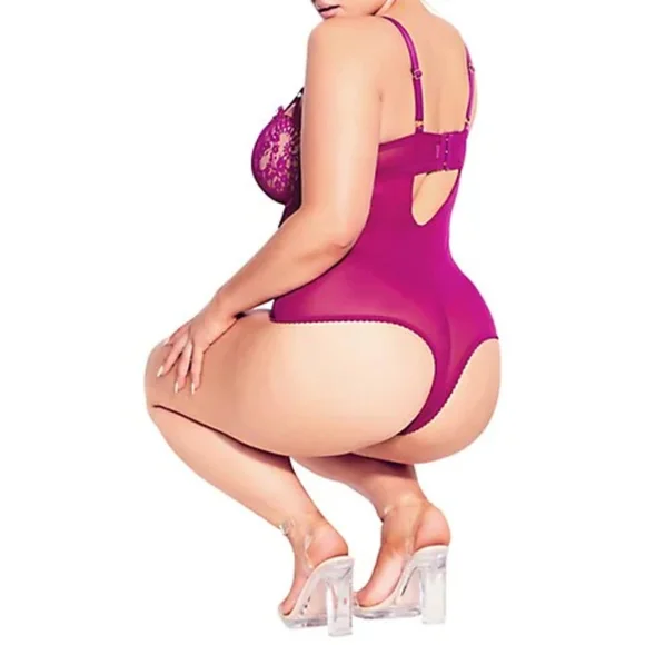 Delores Underwire Thong Bodysuit / Teddy Lingerie - Picture 13 of 16